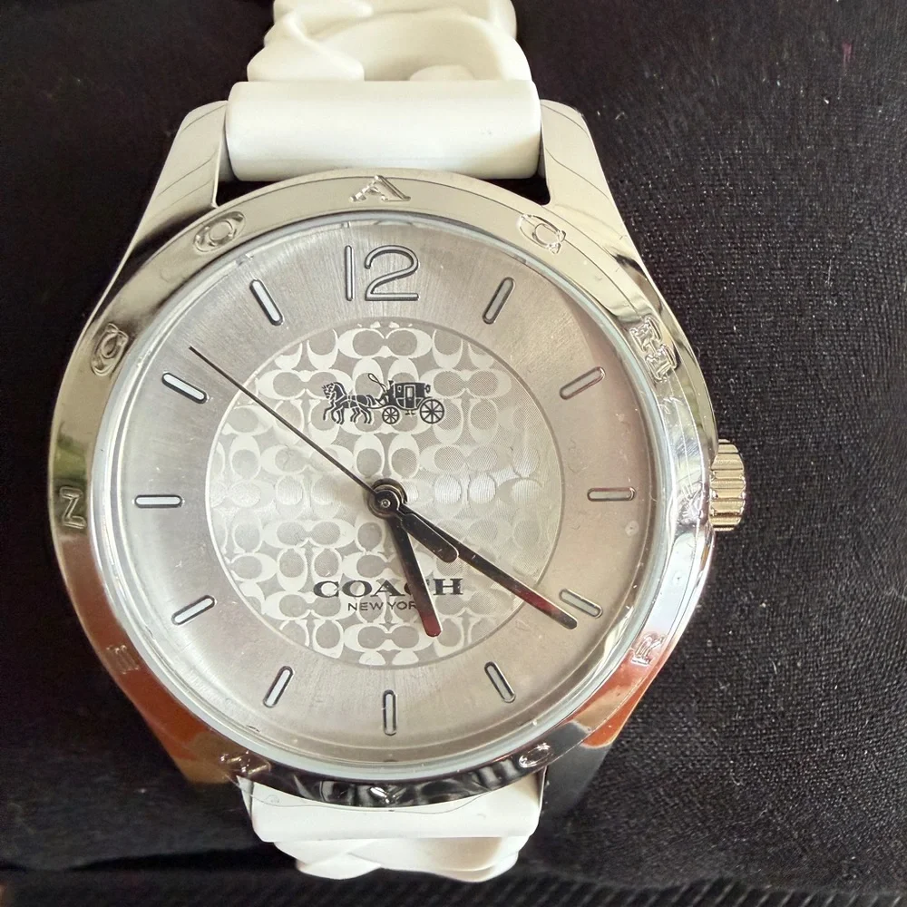 Coach Maddy Watch - Picture 2 of 8